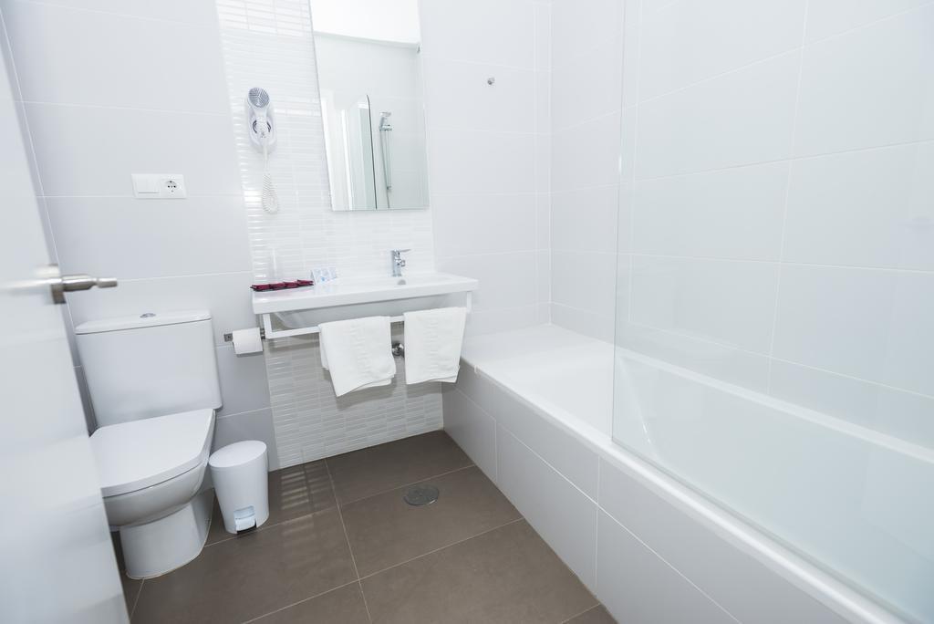 Hostal Las Cumbres Conil De La Frontera Eksteriør bilde