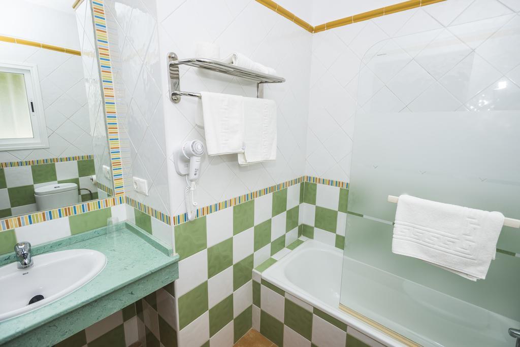 Hostal Las Cumbres Conil De La Frontera Eksteriør bilde