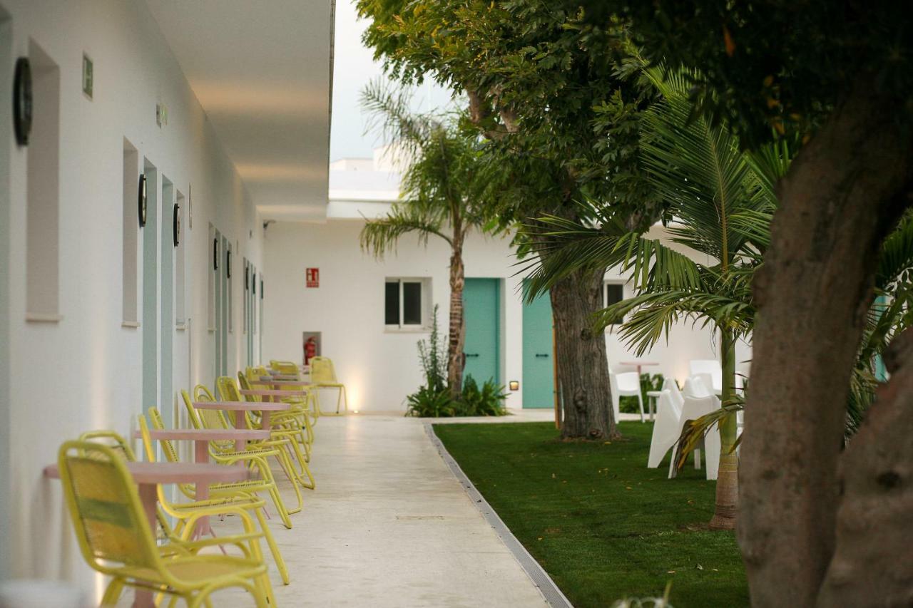 Hostal Las Cumbres Conil De La Frontera Eksteriør bilde